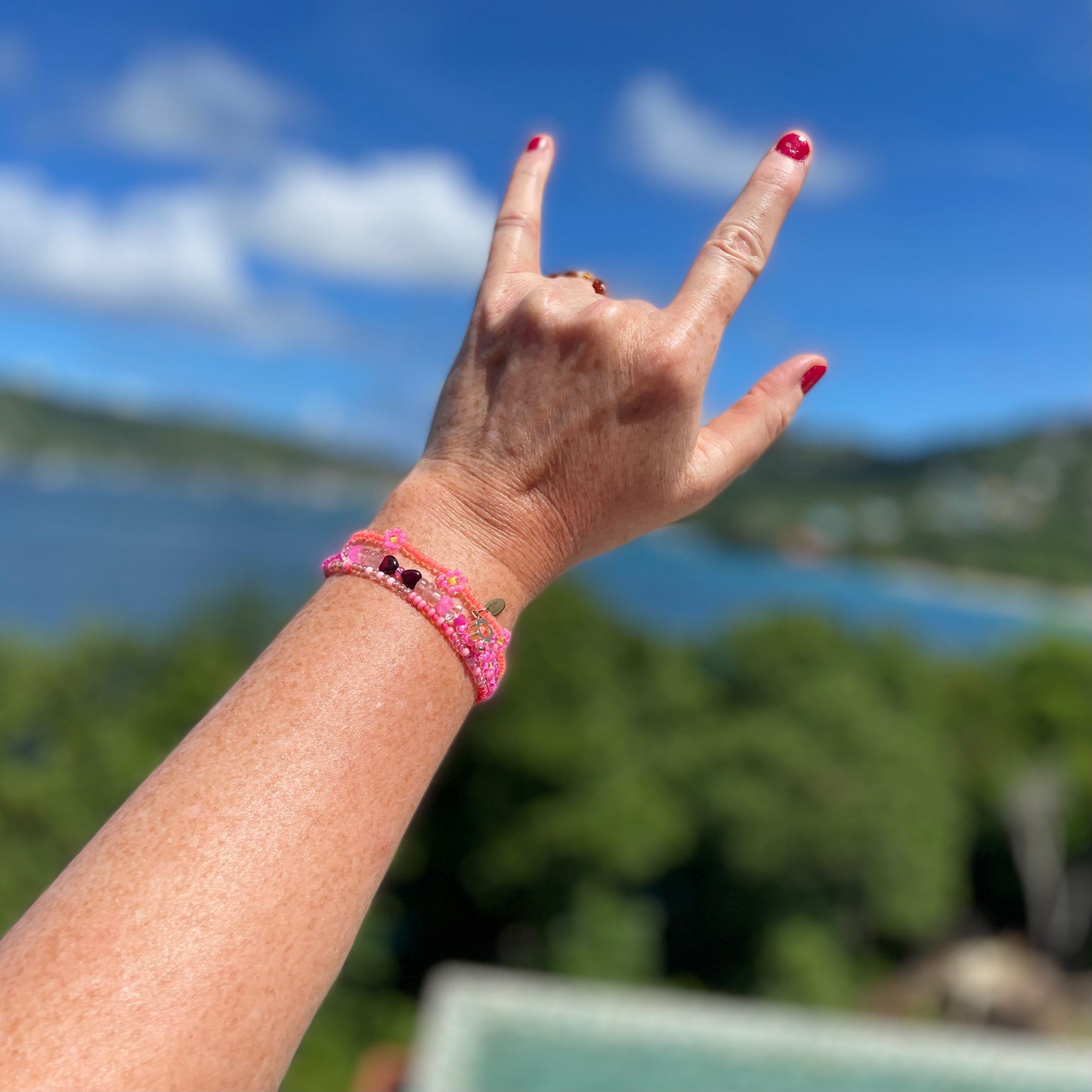 Neon Pink Daisy Beaded Bracelet