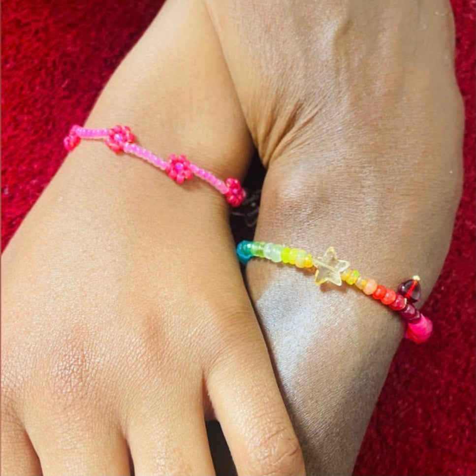 Neon Pink Daisy Beaded Bracelet