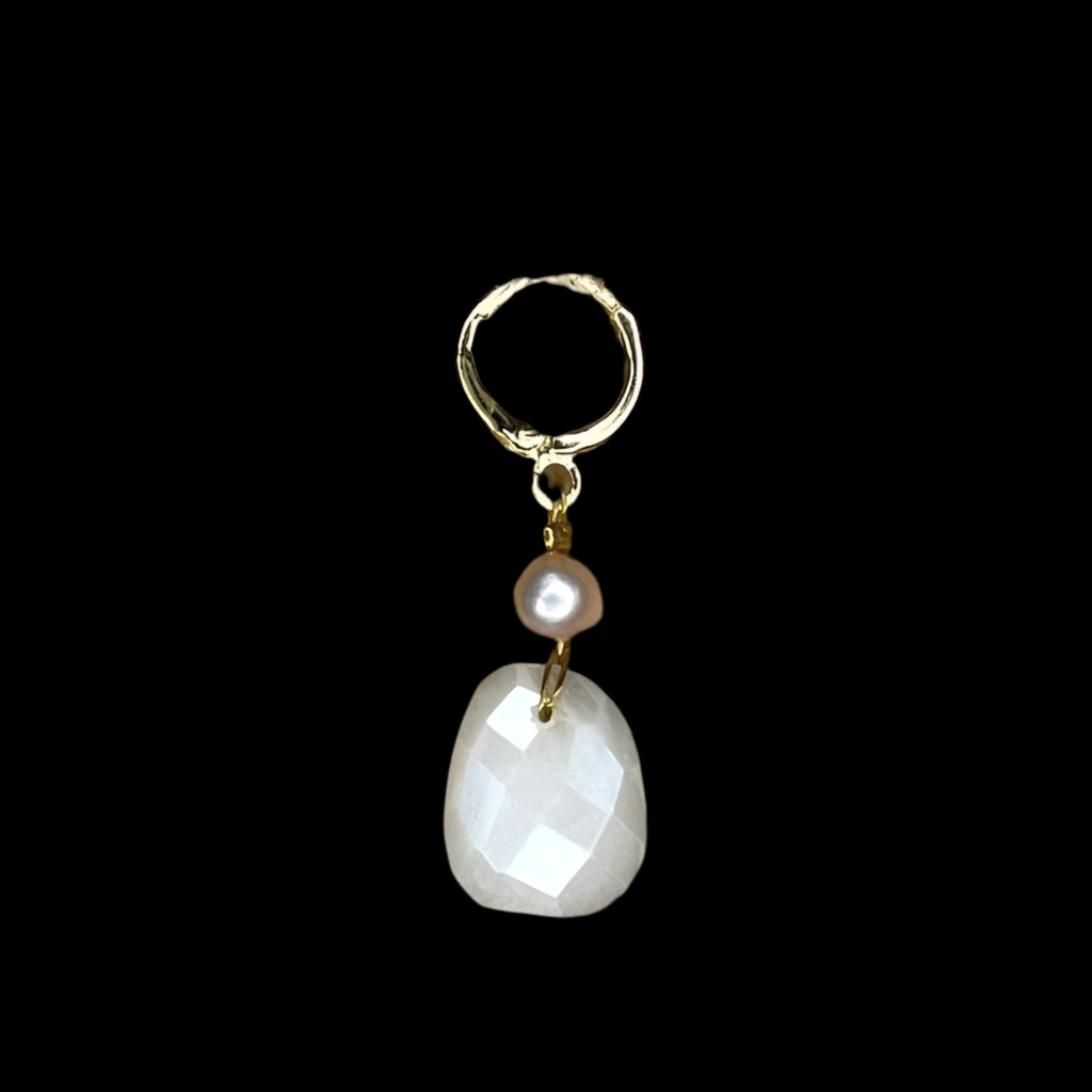 Cloud 9 Moonstone and Pearl Pendant