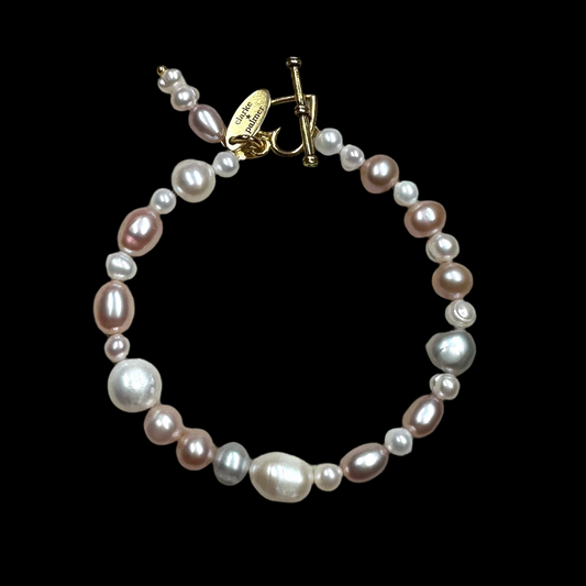 Classic Pearl Bracelet