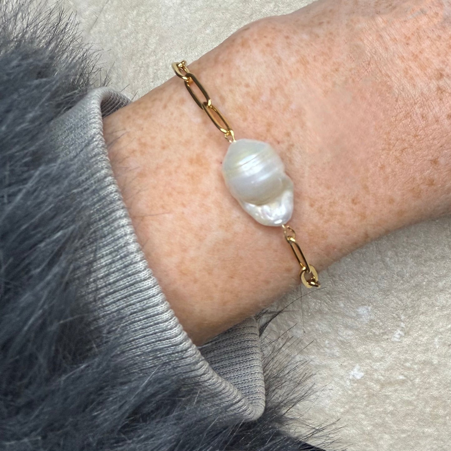 Lumière Baroque Pearl Paperclip Bracelet | Handmade Gold Vermeil Jewellery | Clarke Palmer
