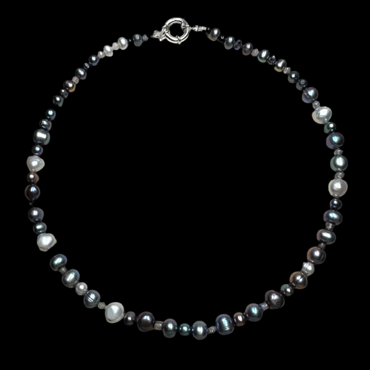 Black & Gray Pearl Necklace